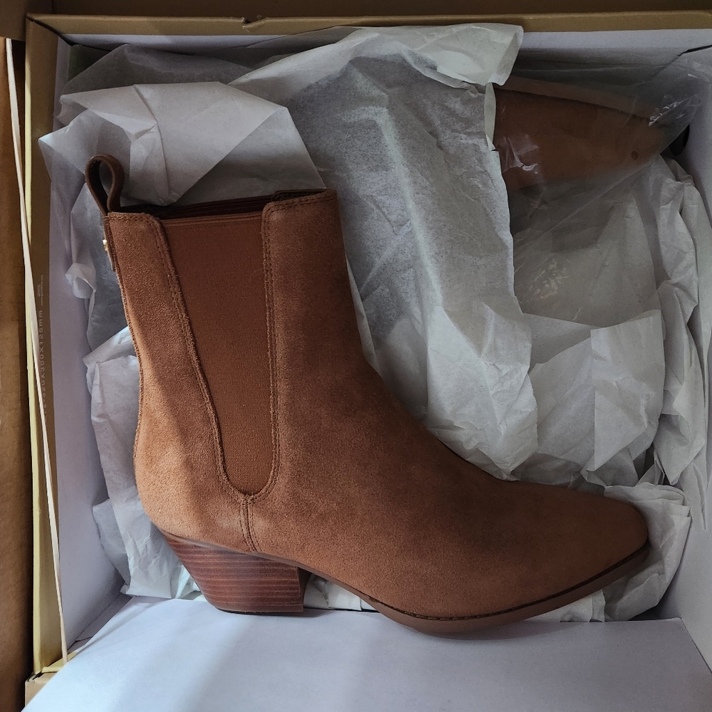 Michael Kors Women's Kinlee Booties - Picture 2 of 5